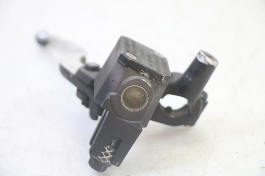 photo de MAITRE CYLINDRE AVANT YAMAHA X-MAX XMAX 125 (2010 - 2013) - Vue d’ensemble