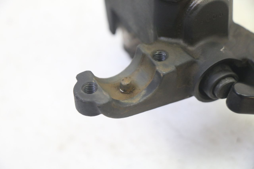 photo de MAITRE CYLINDRE AVANT YAMAHA X-MAX XMAX 250 (2006 - 2009) - Autre angle de vue