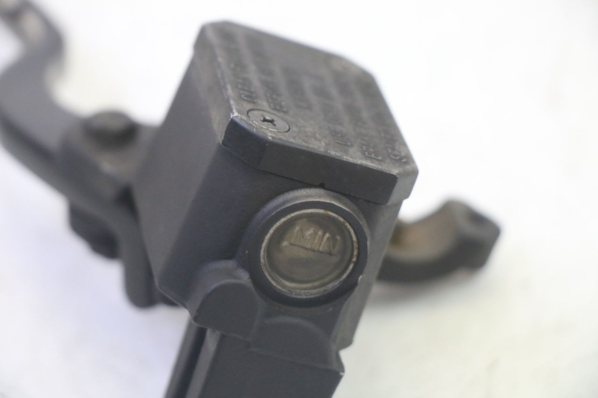 photo de MAITRE CYLINDRE AVANT YAMAHA X-MAX XMAX 250 (2006 - 2009) - Vue d’ensemble