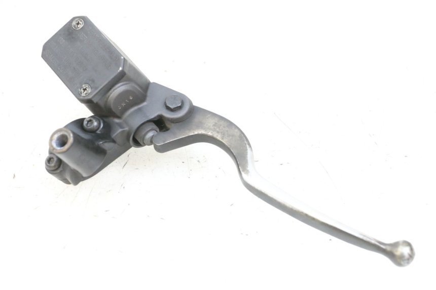 photo de MAITRE CYLINDRE AVANT YAMAHA X-MAX XMAX 125 (2010 - 2013) - Points de fixation