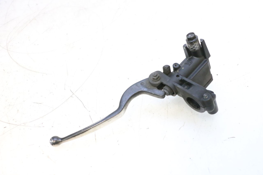photo de MAITRE CYLINDRE AVANT YAMAHA X-MAX XMAX 125 (2010 - 2013) - Points de fixation