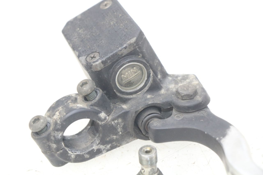 photo de MAITRE CYLINDRE AVANT PIAGGIO X9 EVOLUTION 250 (2003 - 2007) - Autre angle de vue