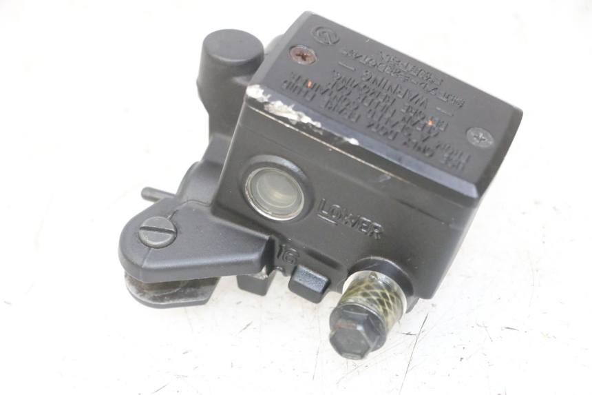 photo de MAITRE CYLINDRE AVANT YAMAHA XJ6 ABS 600 (2008 - 2016) - Vue principale