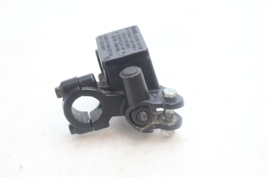 photo de MAITRE CYLINDRE AVANT HONDA XLV VARADERO 125 (2007 - 2012) - Autre angle de vue