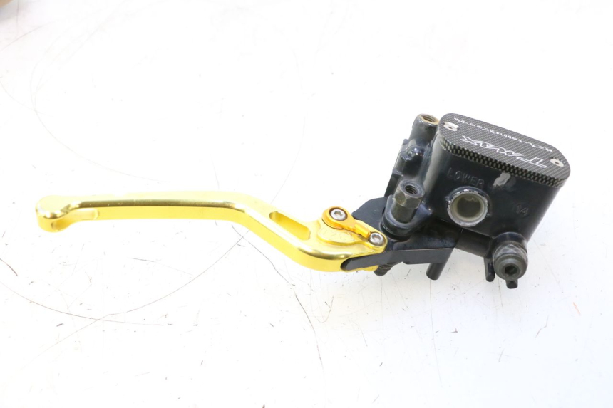 photo de MAITRE CYLINDRE AVANT YAMAHA XP T-MAX ABS 500 (2005 - 2005) - Autre angle de vue