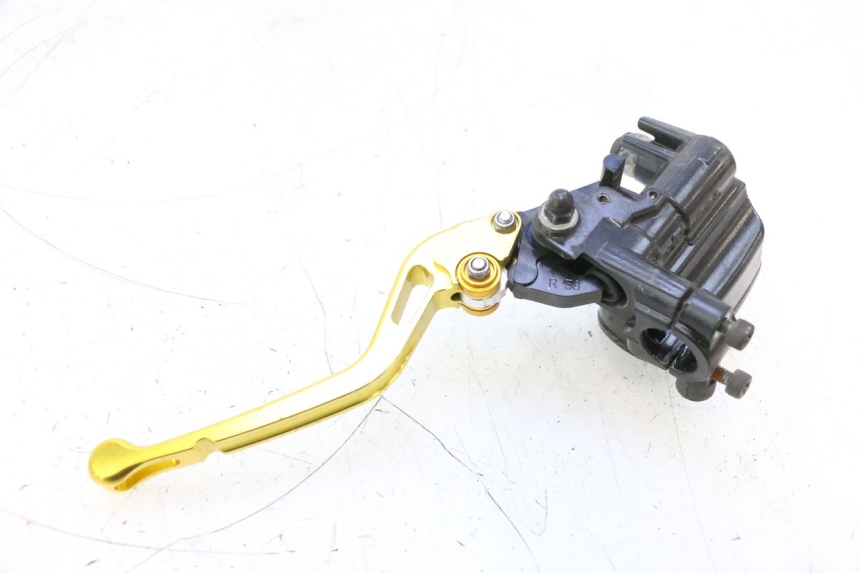 photo de MAITRE CYLINDRE AVANT YAMAHA XP T-MAX ABS 500 (2005 - 2005) - État de surface