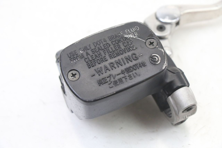 photo de MAITRE CYLINDRE AVANT YAMAHA YP T-MAX TMAX 530 (2017 - 2020) - Détail de la pièce