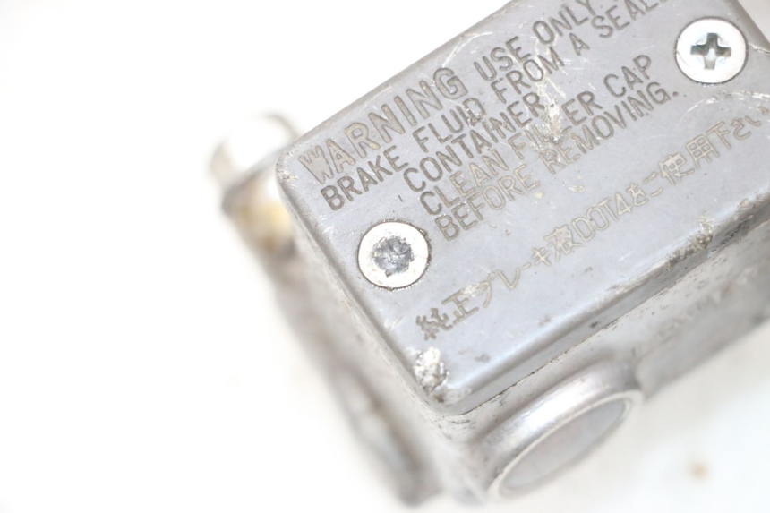 photo de MAITRE CYLINDRE AVANT YAMAHA YFM R RAPTOR 250 (2008 - 2014) - État de surface