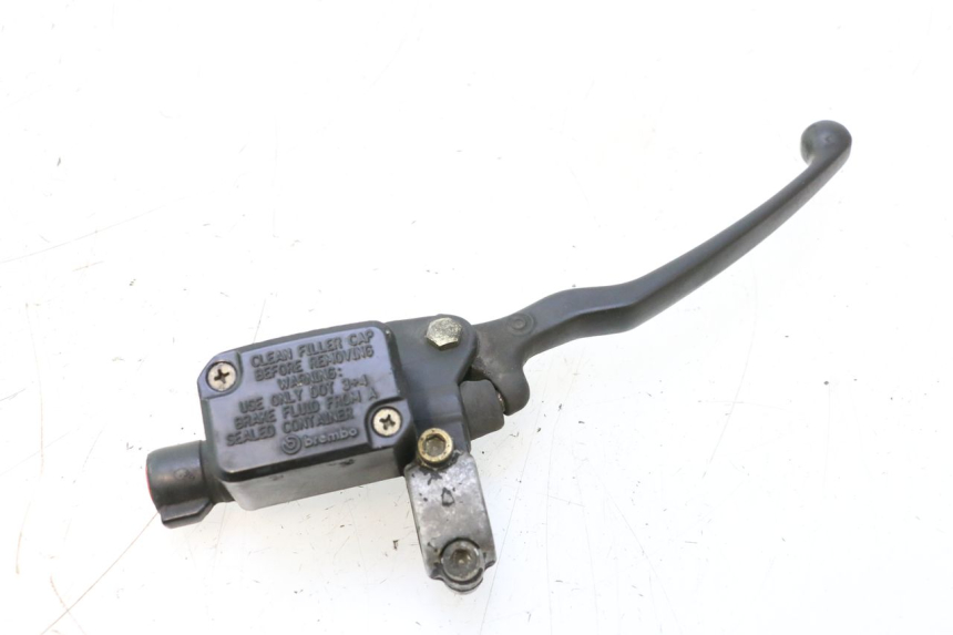 photo de MAITRE CYLINDRE AVANT YAMAHA YP MAJESTY 125 (1998 - 2001) - Vue principale