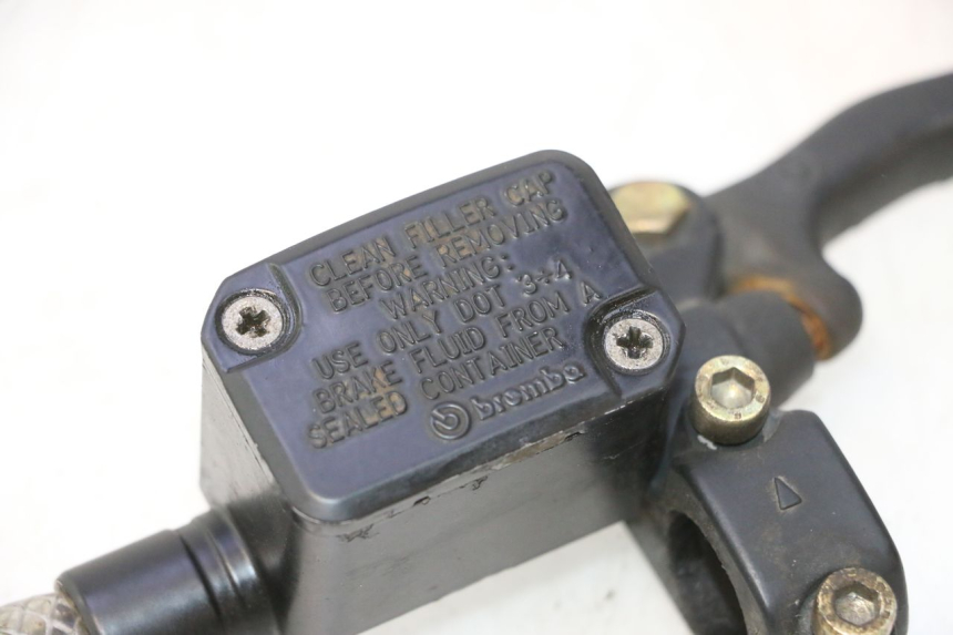 photo de MAITRE CYLINDRE AVANT YAMAHA YP MAJESTY 125 (1998 - 2001) - Marquages et références