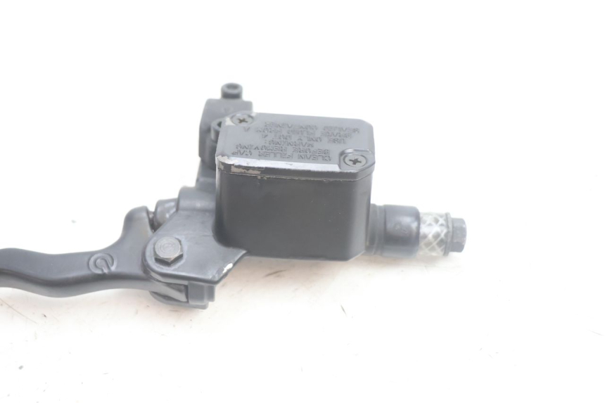 photo de MAITRE CYLINDRE AVANT YAMAHA YP MAJESTY 125 (2002 - 2006) - Pièce contrôlée