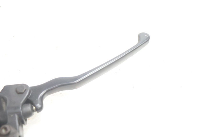 photo de MAITRE CYLINDRE AVANT YAMAHA YP MAJESTY 125 (2002 - 2006) - Zoom état d’usage
