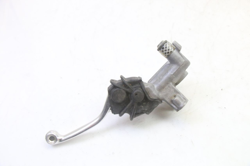 photo de MAITRE CYLINDRE AVANT YAMAHA YZ-F YZF 250 (2014 - 2018) - Gros plan technique