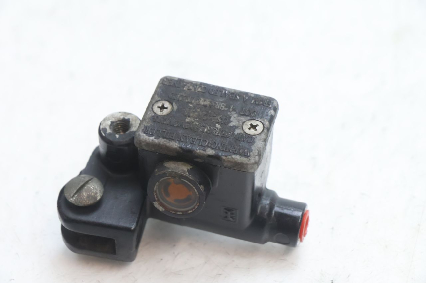photo de MAITRE CYLINDRE AVANT PIAGGIO ZIP 2T 50 (2009 - 2019) - Zoom état d’usage