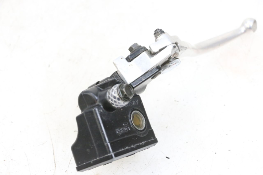 photo de MAITRE CYLINDRE AVANT KAWASAKI ZR 7 750 (1999 - 2004) - Autre angle de vue