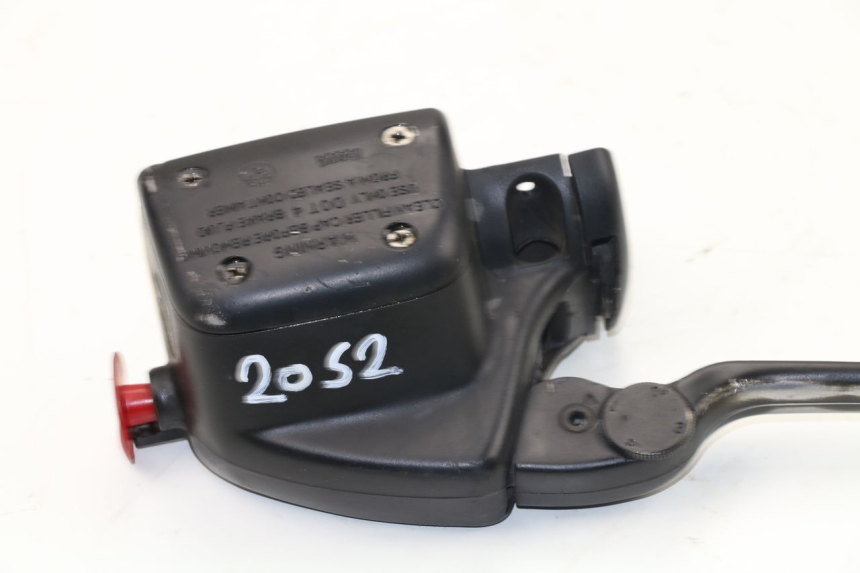 photo de MAITRE CYLINDRE EMBRAYAGE BMW R GS 1150 (1999 - 2004) - État de surface