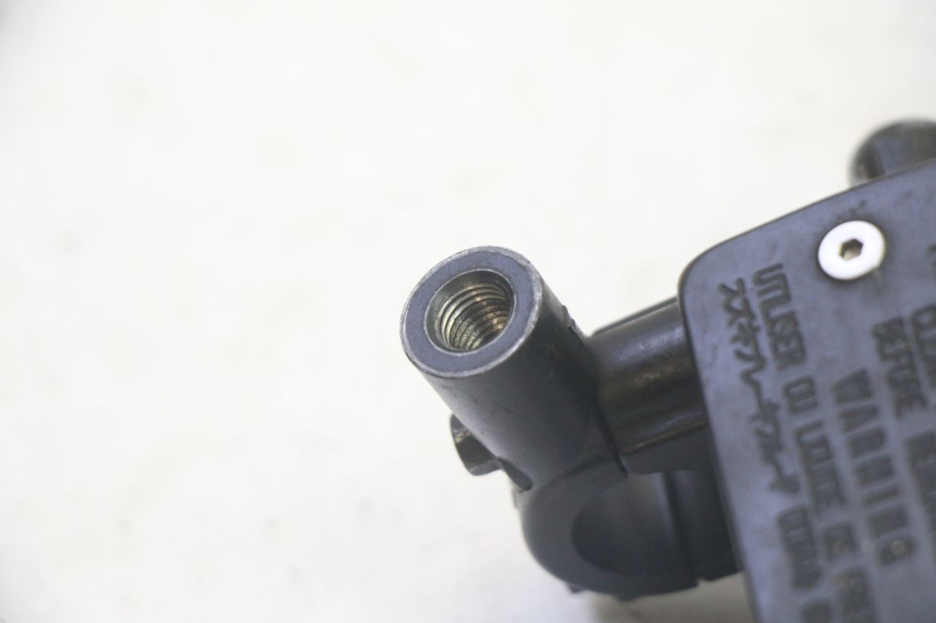 photo de MAITRE CYLINDRE EMBRAYAGE SUZUKI DL V STROM 1000 (2002 - 2007) - Autre angle de vue