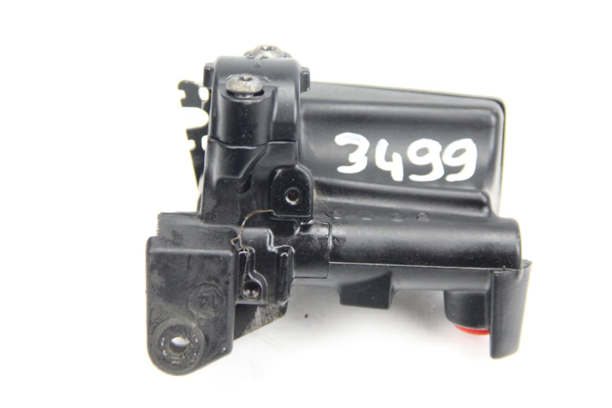 photo de MAITRE CYLINDRE EMBRAYAGE YAMAHA FJR ABS 1300 (2006 - 2012) - Points de fixation