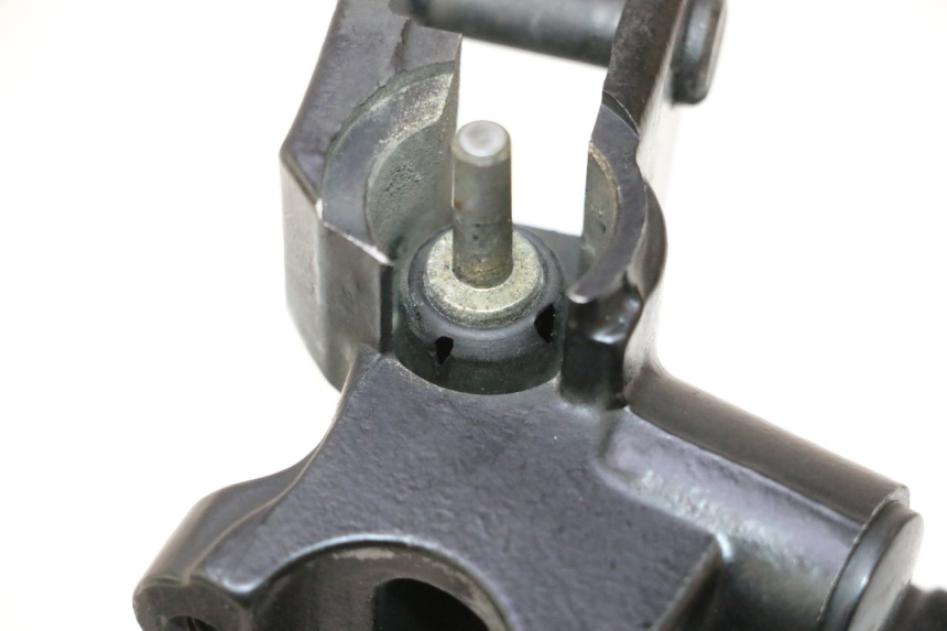 photo de MAITRE CYLINDRE EMBRAYAGE YAMAHA FJR 1300 (2001 - 2005) - État de surface