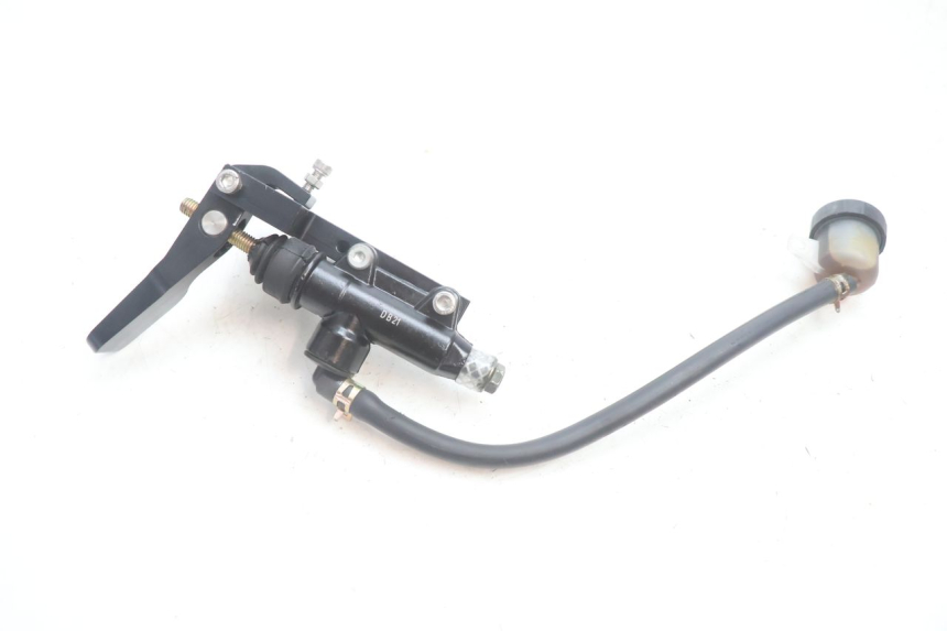 photo de MAITRE CYLINDRE EMBRAYAGE CAN-AM SPYDER RS 1000 (2008 - 2012) - Vue d’ensemble