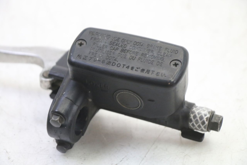 photo de MAITRE CYLINDRE EMBRAYAGE HONDA ST PAN EUROPEAN 1300 (2002 - 2013) - Autre angle de vue