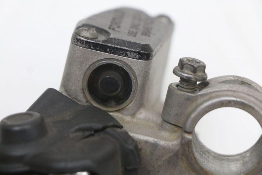 photo de MAITRE CYLINDRE EMBRAYAGE KTM SX 85 (2013 - 2017) - Vue d’ensemble