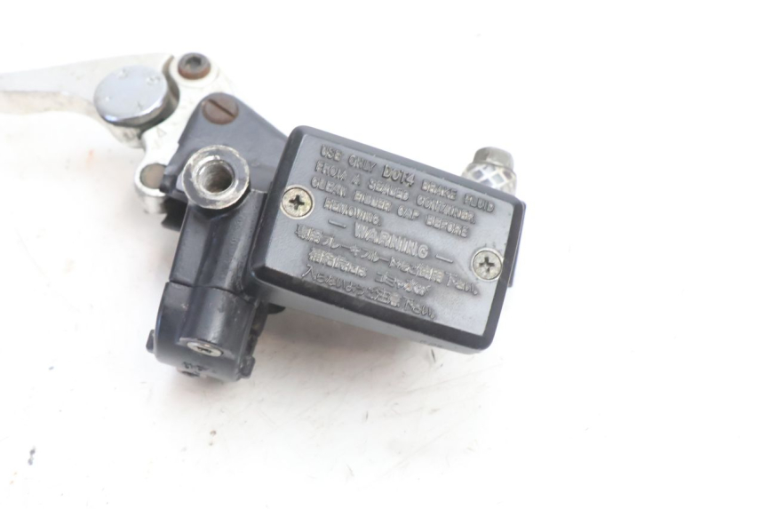photo de MAITRE CYLINDRE EMBRAYAGE YAMAHA XJR 1300 (1998 - 2002) - Détail de la pièce