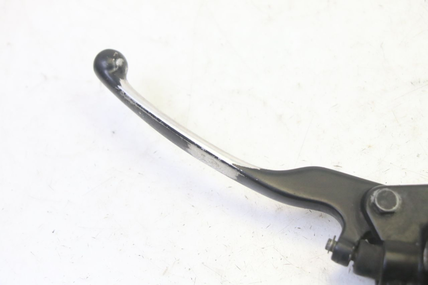 photo de MAITRE CYLINDRE ARRIERE ADIVA AD3 300 (2014 - 2020) - Gros plan technique