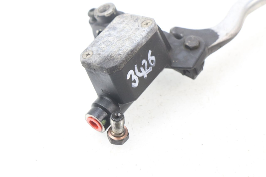 photo de MAITRE CYLINDRE ARRIERE PIAGGIO BEVERLY 125 (1998 - 2005) - Points de fixation