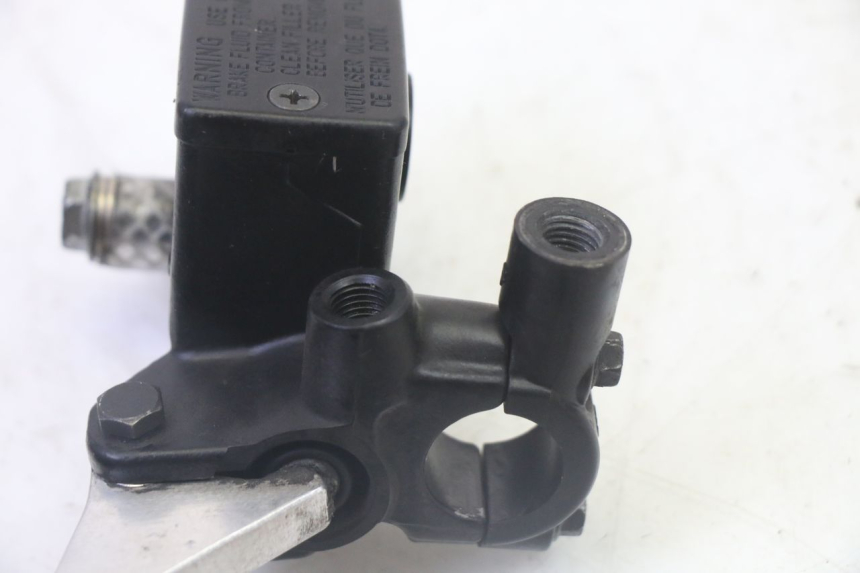 photo de MAITRE CYLINDRE FREIN ARRIERE SUZUKI BURGMAN 125 (2007 - 2014) - Vue d’ensemble