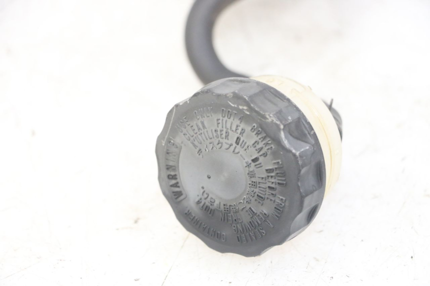 photo de MAITRE CYLINDRE FREIN ARRIERE HONDA CBF 500 (2004 - 2007) - Autre angle de vue