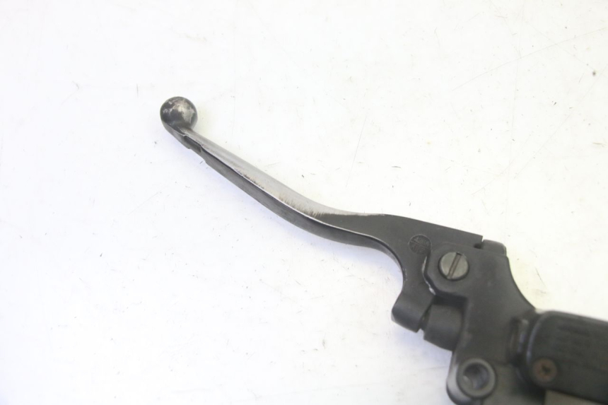 photo de MAITRE CYLINDRE FREIN ARRIERE PEUGEOT ELYSTAR 50 (2002 - 2014) - Détail de la pièce