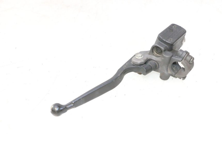 photo de MAITRE CYLINDRE FREIN ARRIERE PEUGEOT ELYSTAR 50 (2002 - 2014) - Points de fixation