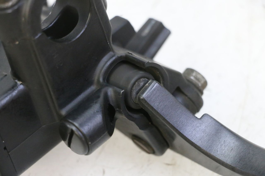 photo de MAITRE CYLINDRE FREIN ARRIERE HONDA FES S-WING SWING ABS 125 (2007 - 2015) - Détail de la pièce