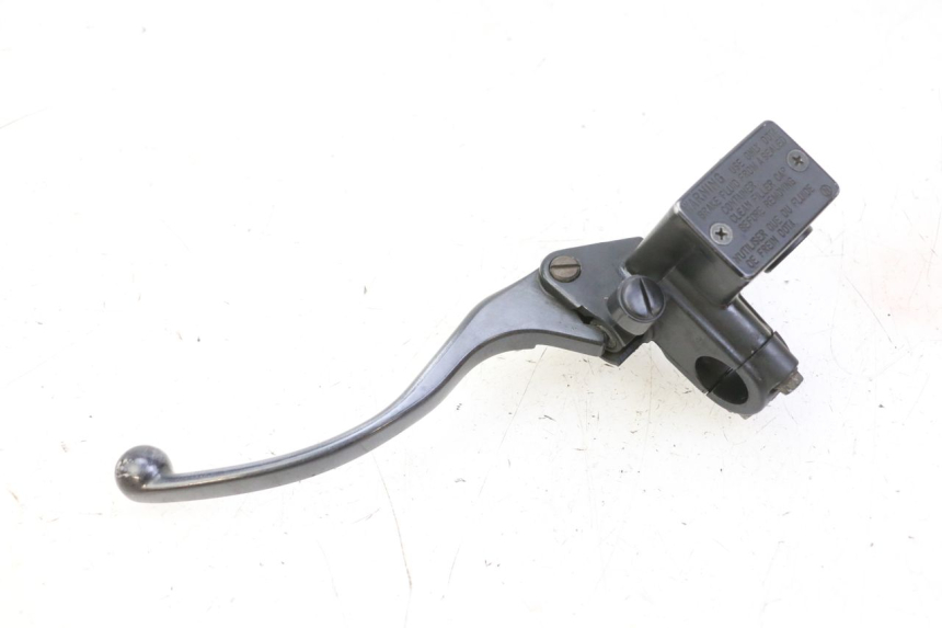 photo de MAITRE CYLINDRE FREIN ARRIERE HONDA FES S-WING SWING ABS 125 (2007 - 2015) - Points de fixation