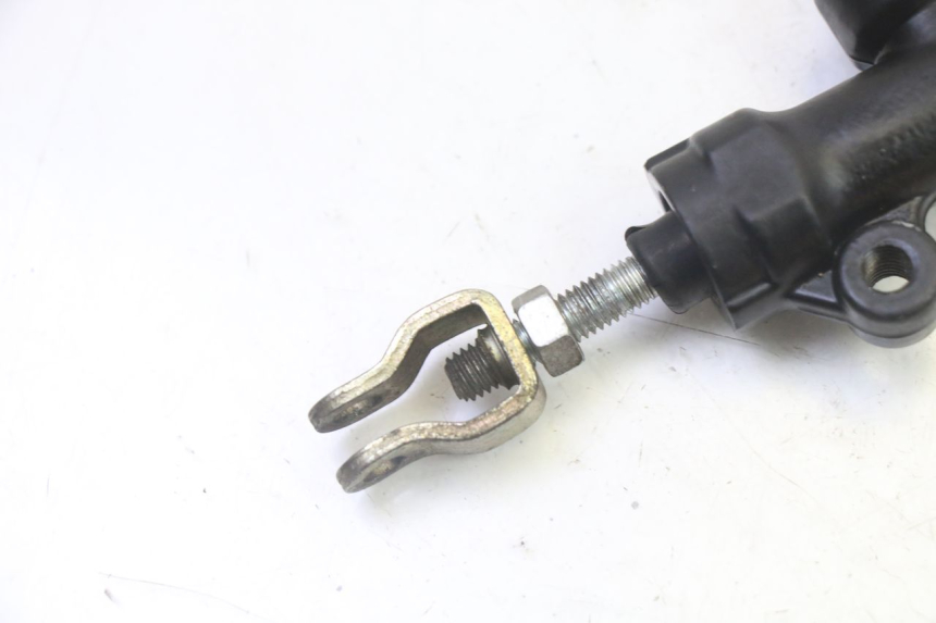 photo de MAITRE CYLINDRE ARRIERE STAHO FH 50 (2018 - 2019) - Détail de la pièce