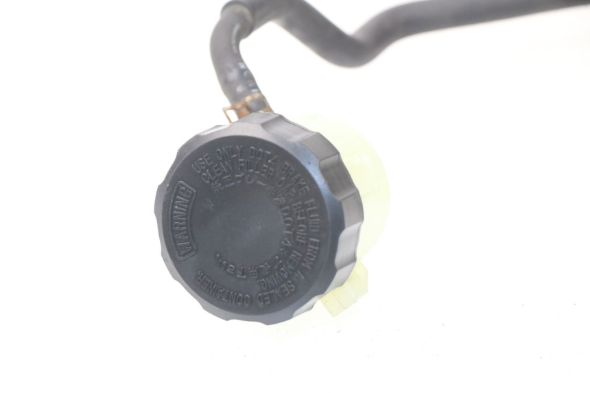 photo de MAITRE CYLINDRE FREIN ARRIERE YAMAHA FJR ABS 1300 (2006 - 2012) - Autre angle de vue