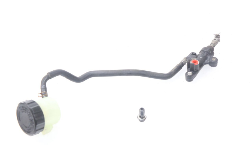 photo de MAITRE CYLINDRE FREIN ARRIERE YAMAHA FJR ABS 1300 (2006 - 2012) - Gros plan technique