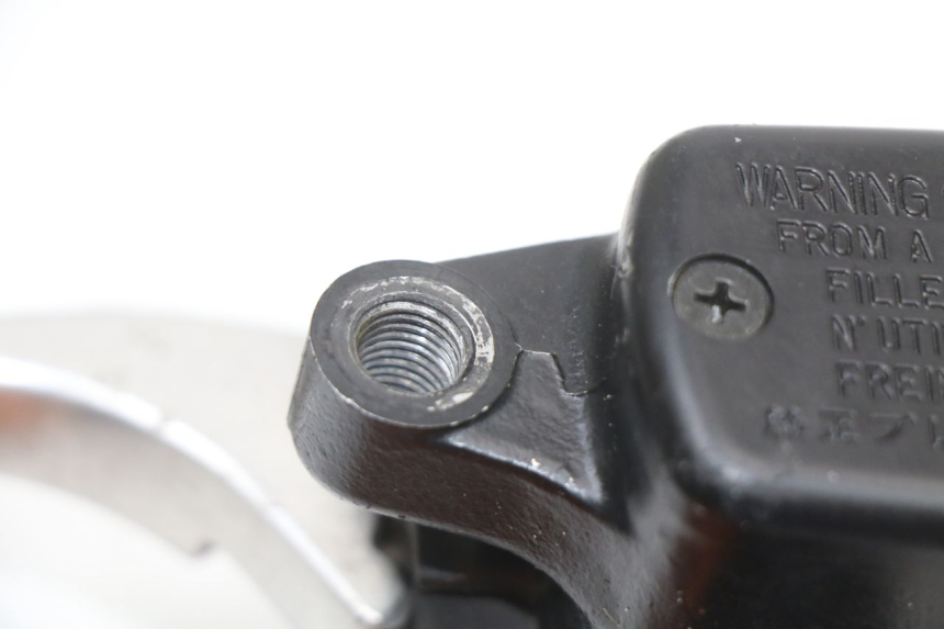 photo de MAITRE CYLINDRE ARRIERE HONDA FJS SILVER WING SILVERWING 400 (2005 - 2008) - État de surface