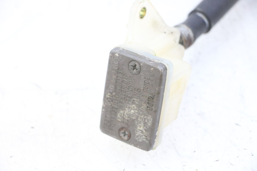 photo de MAITRE CYLINDRE ARRIERE SUZUKI GS GSE 500 (2001 - 2003) - Zoom état d’usage