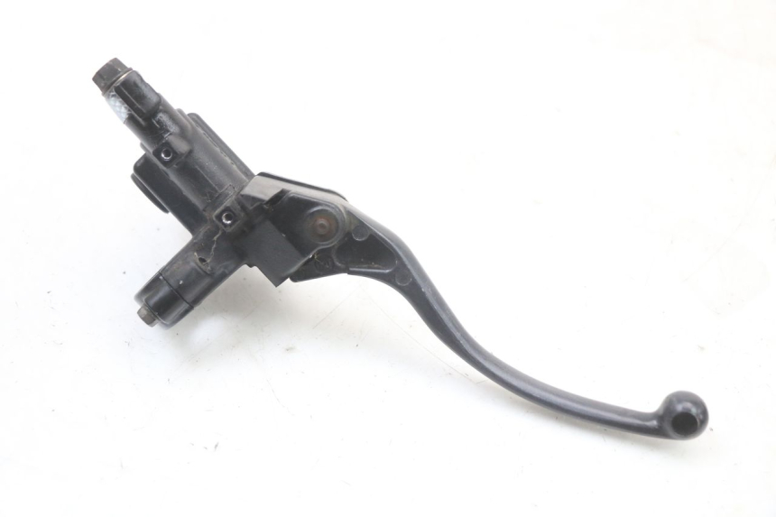 photo de MAITRE CYLINDRE ARRIERE HONDA FES S-WING SWING 125 (2007 - 2015) - Vue d’ensemble