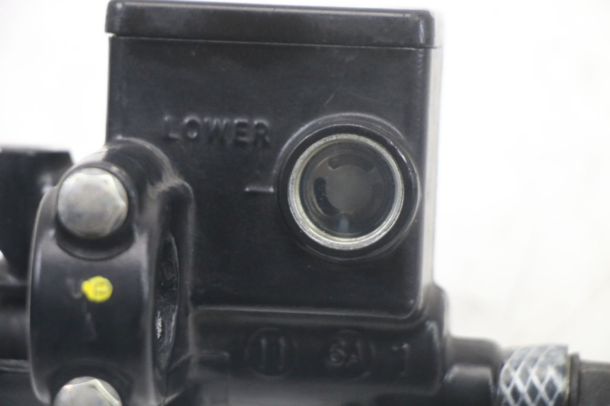 photo de MAITRE CYLINDRE ARRIERE HONDA SH i 300 (2015 - 2020) - Vue d’ensemble