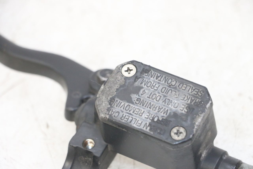 photo de MAITRE CYLINDRE ARRIERE PIAGGIO IE MP3 YOURBAN 300 (2011 - 2016) - Gros plan technique