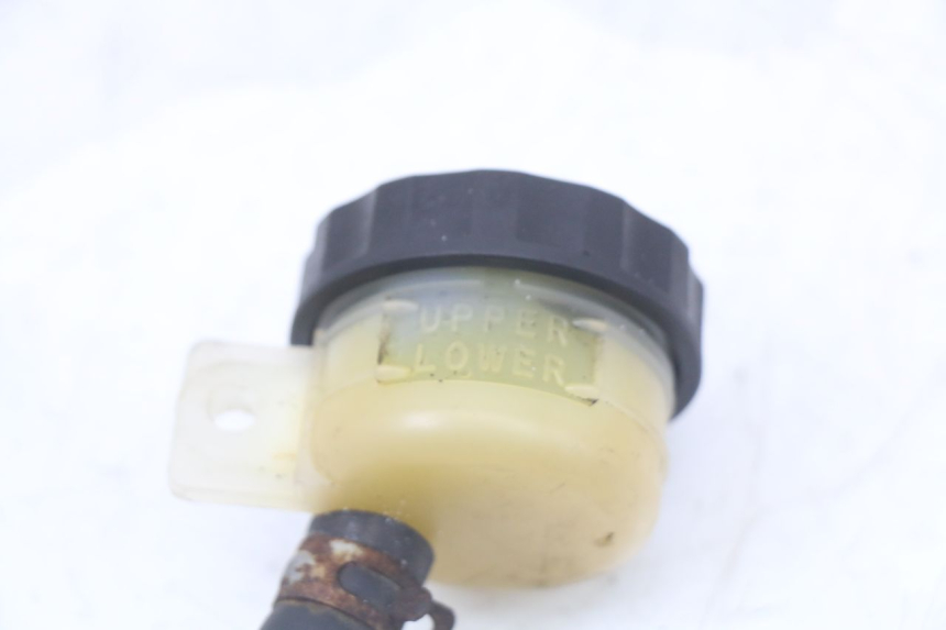 photo de MAITRE CYLINDRE ARRIERE KAWASAKI GTR 1000 (1994 - 2004) - Zoom état d’usage