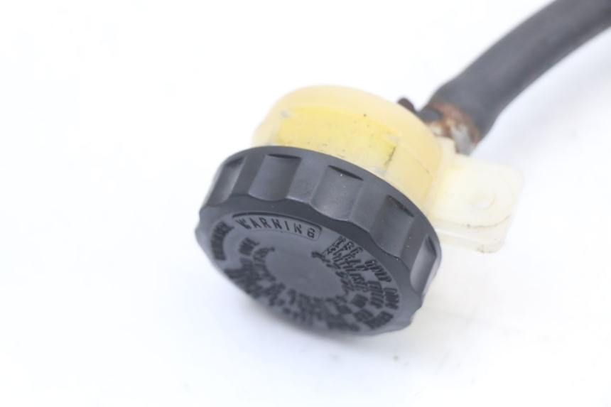 photo de MAITRE CYLINDRE ARRIERE KAWASAKI GTR 1000 (1994 - 2004) - État de surface