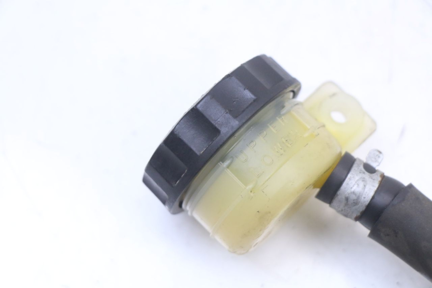 photo de MAITRE CYLINDRE FREIN ARRIERE KAWASAKI ZR7 ZR-7 S 750 (1999 - 2004) - Détail de la pièce