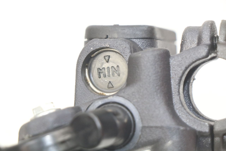 photo de MAITRE CYLINDRE FREIN ARRIERE PEUGEOT LUDIX BLASTER 50 (2006 - 2014) - Détail de la pièce