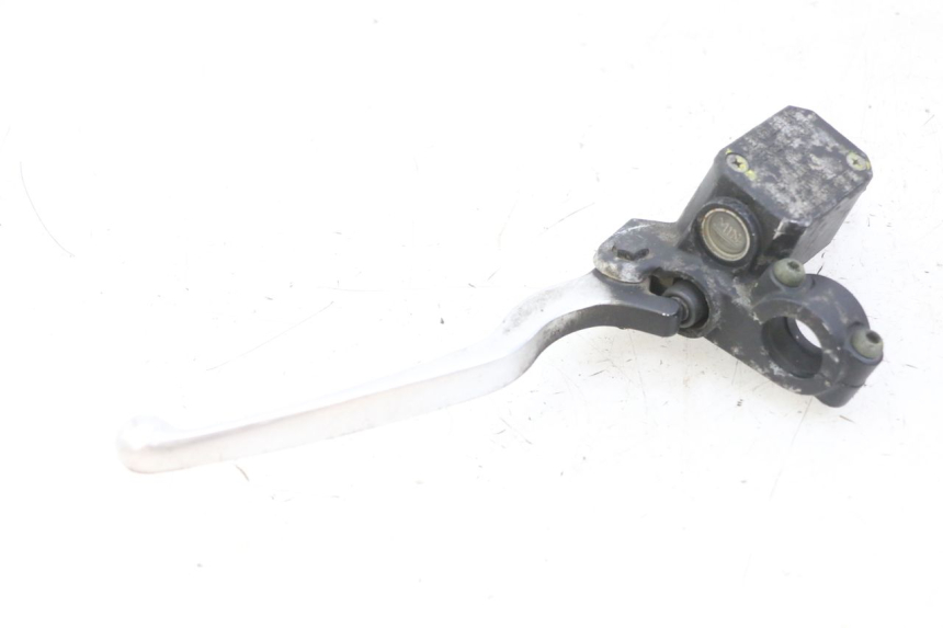 photo de MAITRE CYLINDRE FREIN ARRIERE PIAGGIO MP3 LT 300 (2010 - 2016) - Points de fixation