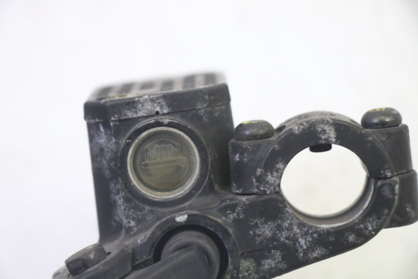 photo de MAITRE CYLINDRE FREIN ARRIERE PIAGGIO MP3 RL 250 (2006 - 2010) - Gros plan technique