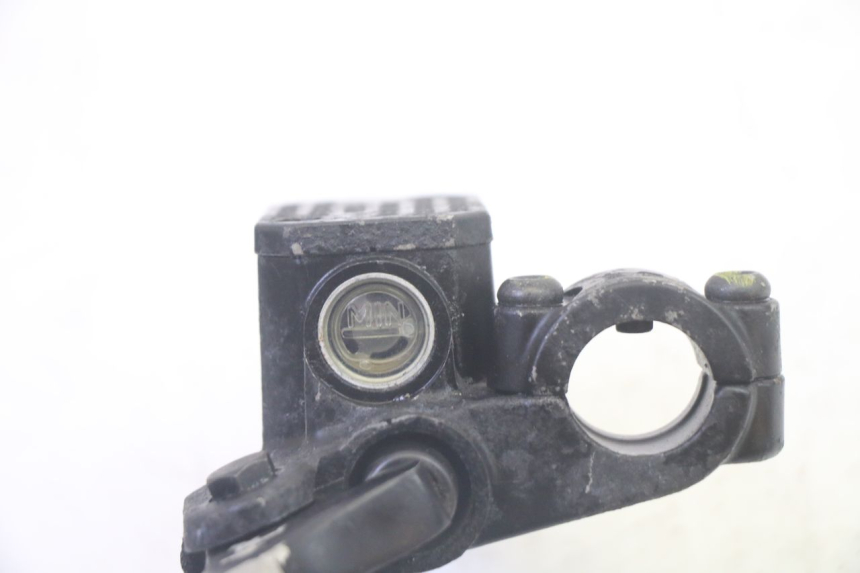 photo de MAITRE CYLINDRE FREIN ARRIERE PIAGGIO MP3 RL 250 (2006 - 2010) - Gros plan technique